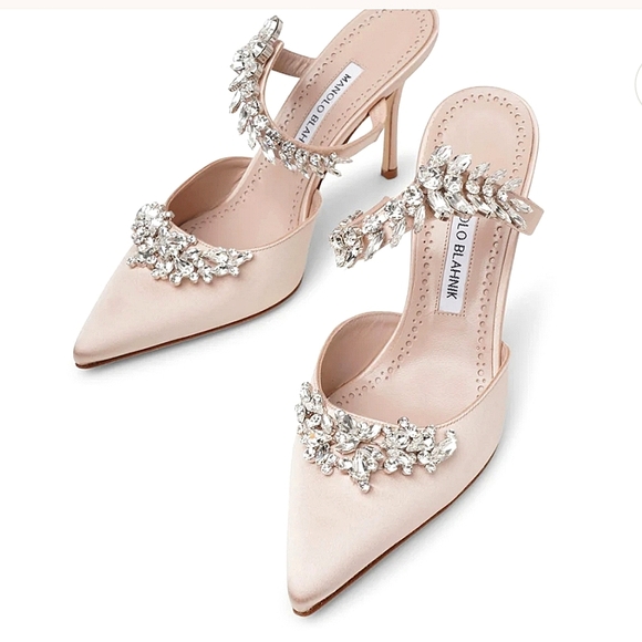 NWT$1,395 Manolo Blahnik Lurum 90 Crystal-embellished Satin Mules Heels Sz 37 - Picture 3 of 16